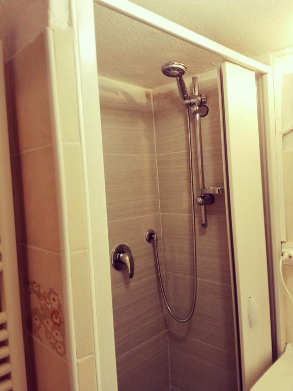 Vintage Room Vernazza Luaran gambar