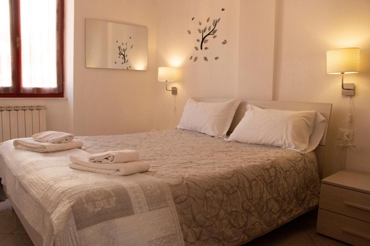 Vintage Room Vernazza Luaran gambar